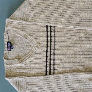 HB SPORT, men's sweater tan with flecks. Size 1X. Soft acrylic. MDe In the USA.